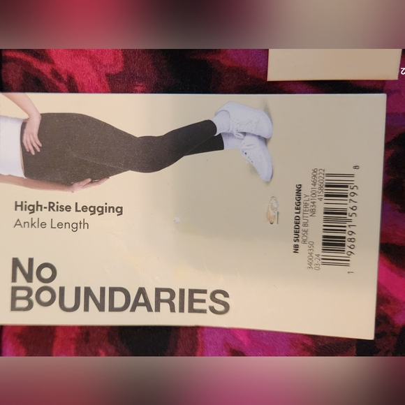 Hi Rise Rose Butterfly Ankle length Legging size S/M - Picture 2 of 4